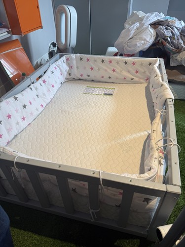 Montessori toddler floor bed - floor,